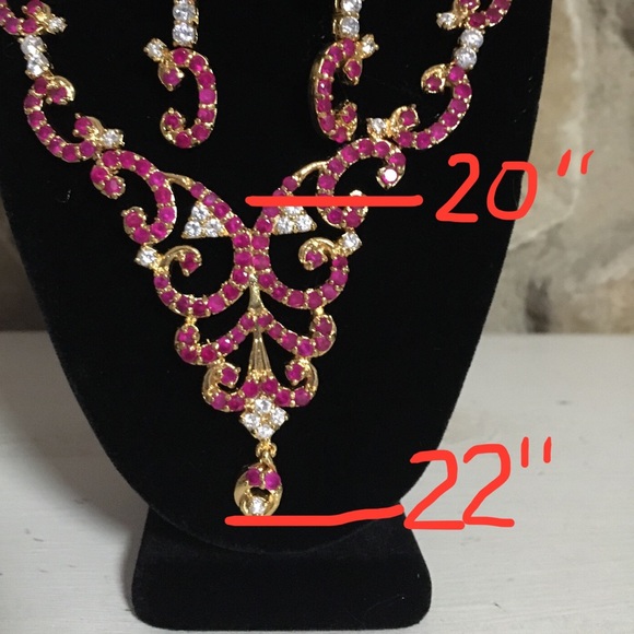 Ruby Rhinestone Statement Necklace Set - Picture 2 of 5